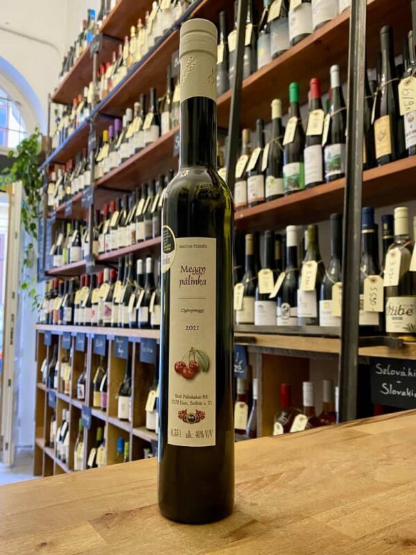 taste-hungary-meggy-palinka-brill