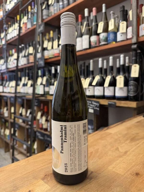 taste-hungary-wine-shop-cseri-pannonhalmi-tramini
