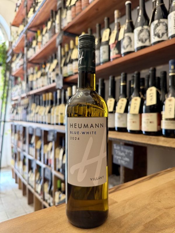 Taste-hungary-wine-shop-heumann-blue white