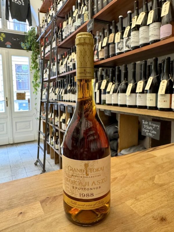Taste-hungary-wine-shop-grand tokaj-5p-1988