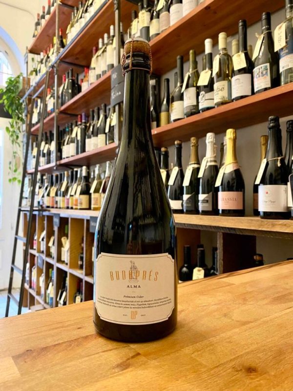 Budapres_Alma_copy_325.jpg Budapres_Alma_copy_325.jpg